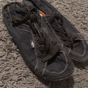 RocketDog distressed sneaker